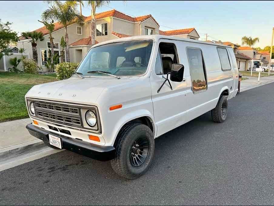 Ford-E-150-1978