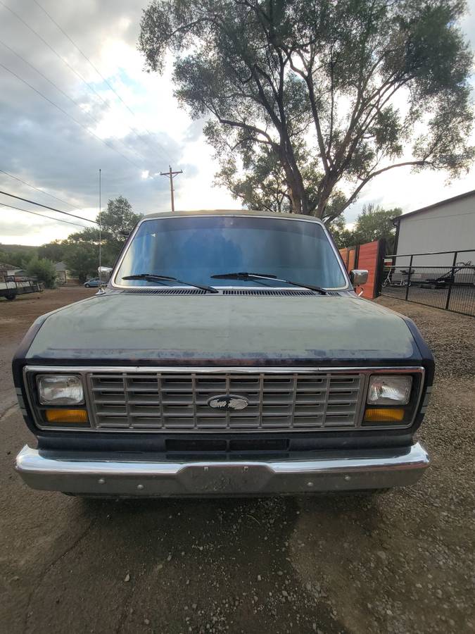 Ford-E-150-1985-Blue