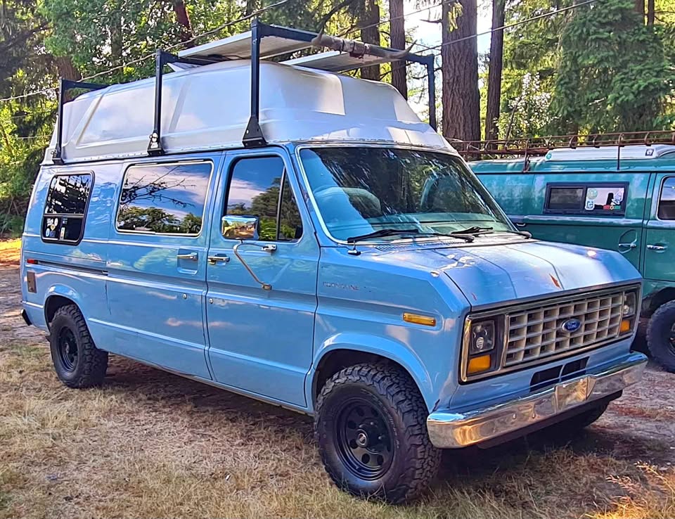 Ford-E-150-1988
