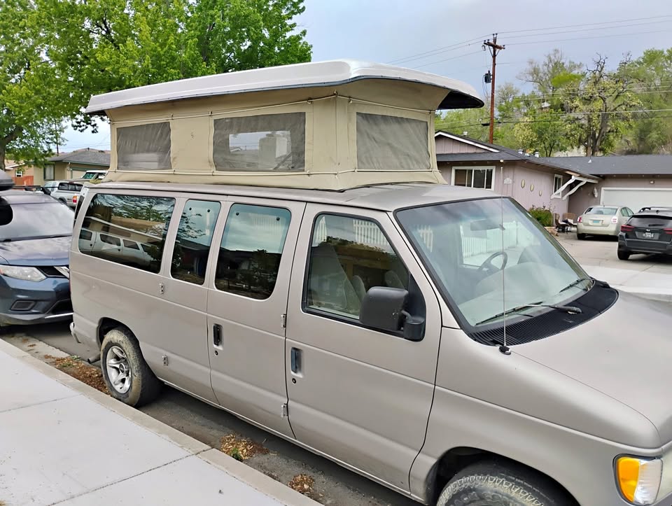 Ford-E-150-sportsmobile-pop-top-camper-van-1995