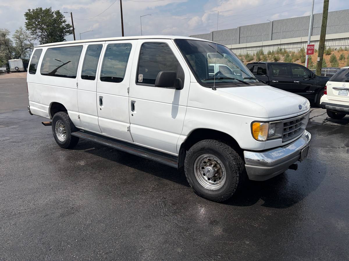 Ford-E-250-1995