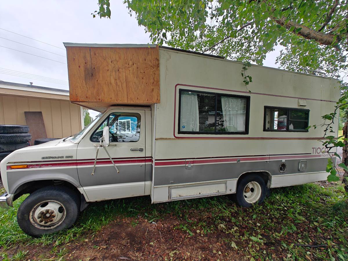 Ford-E-350-1989