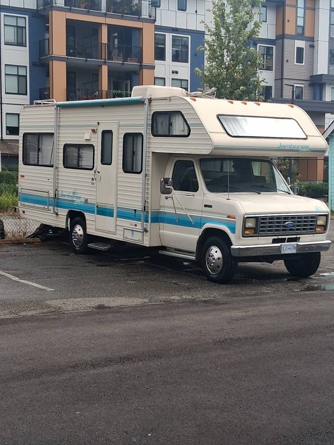 Ford-E-350-c-class-1991