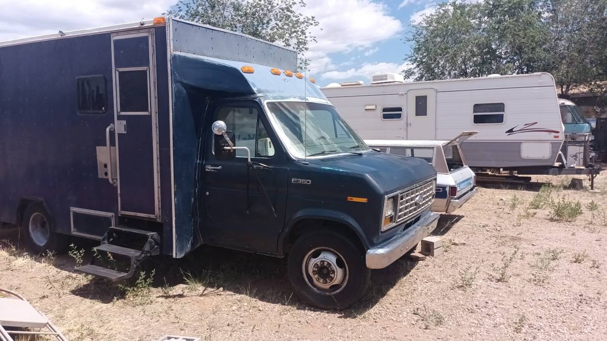 Ford-E-350-econoline-1991-blue