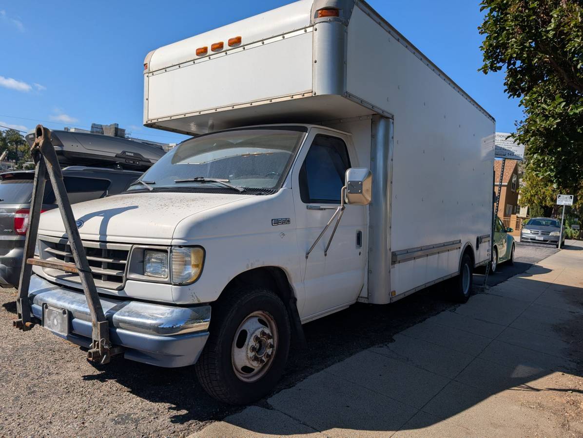 Ford-E-350-econoline-1993-White