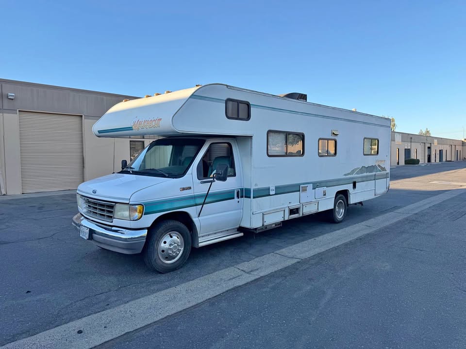Ford-E-350-tioga-walkabout-1996