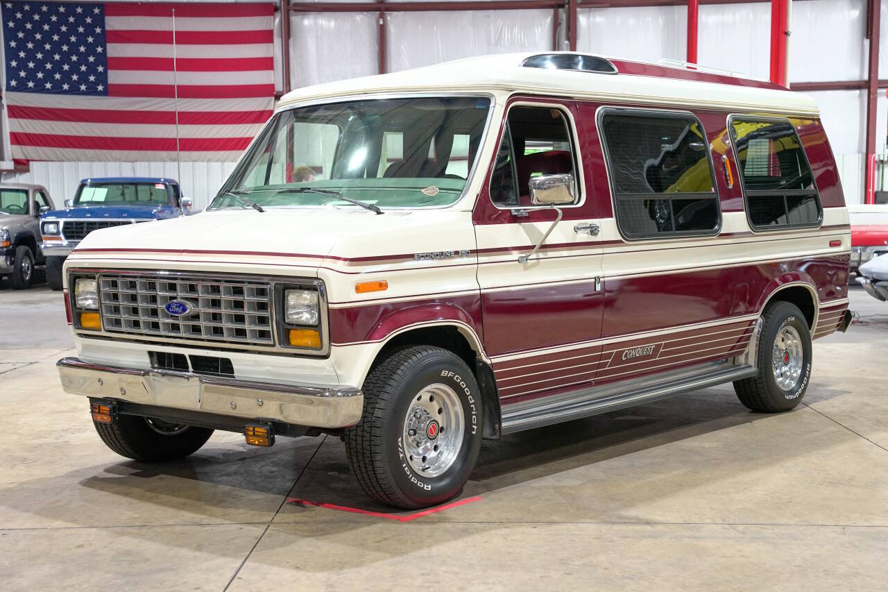 Ford-E-series-1987-White-Red