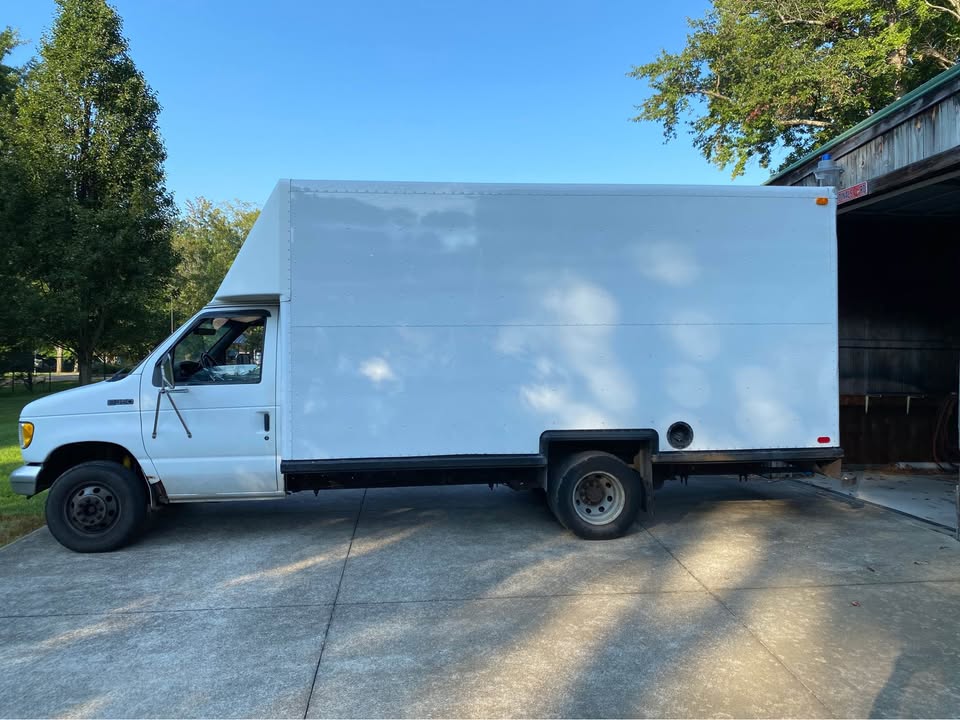 Ford-E-transit-350-cargo-van-1992