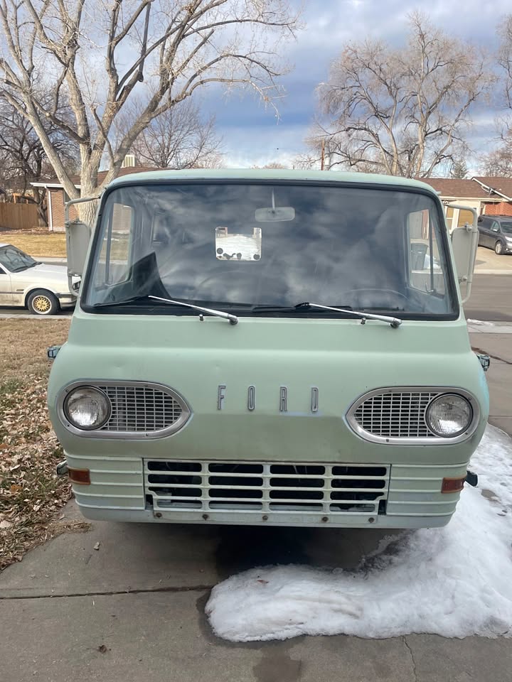 Ford-E100-econoline-1967