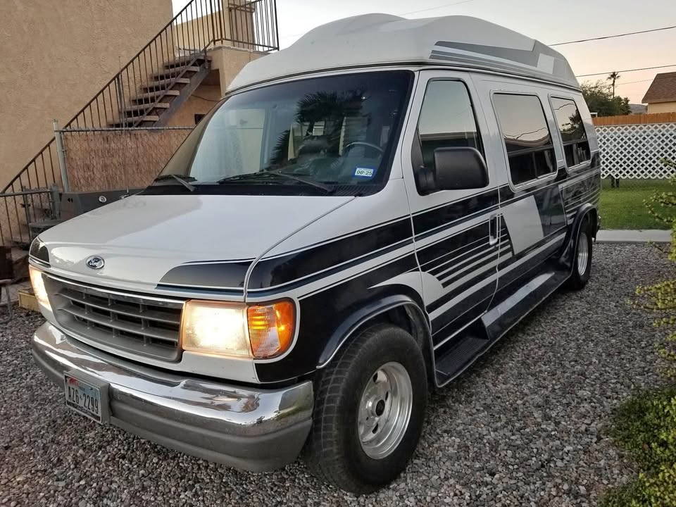 Ford-E150-1996