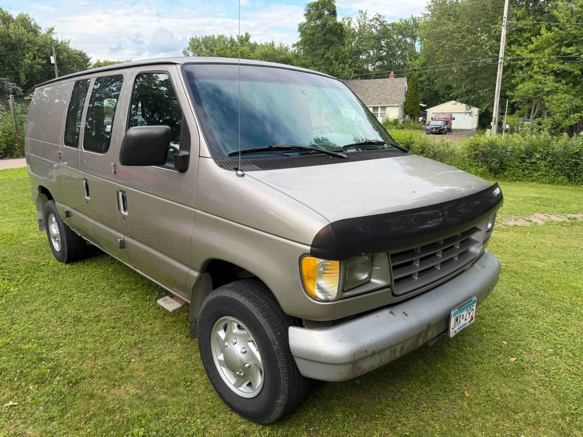 Ford-E250-cargo-van-1995-grey