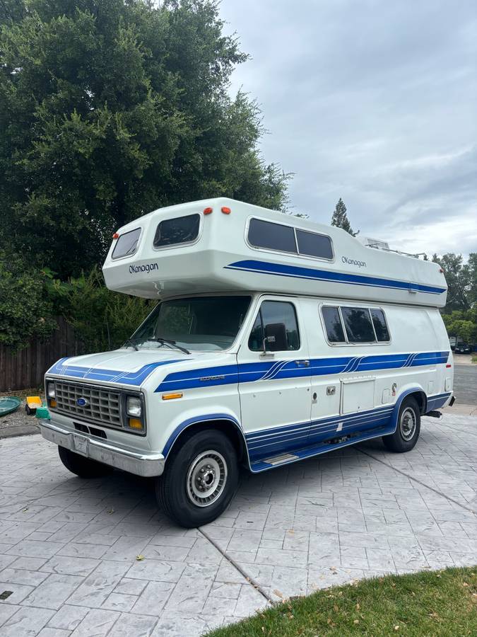 Ford-E250-econoline-1988-white Ford-E250-econoline-1988-white