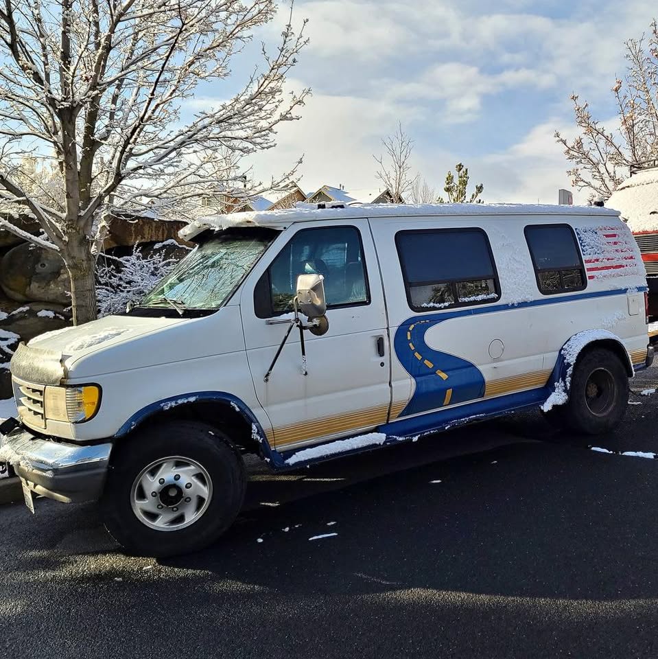 Ford-E350-1996