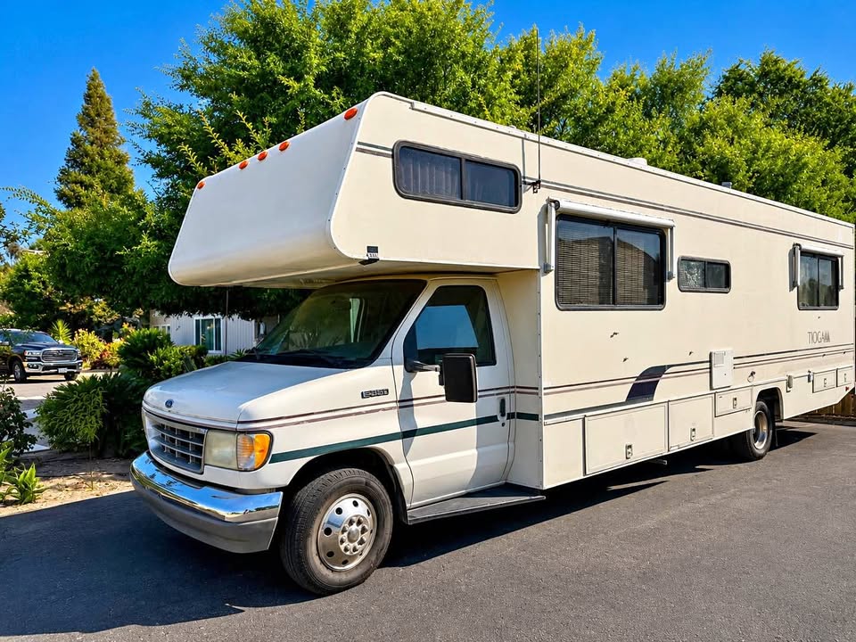 Ford-E350-1996