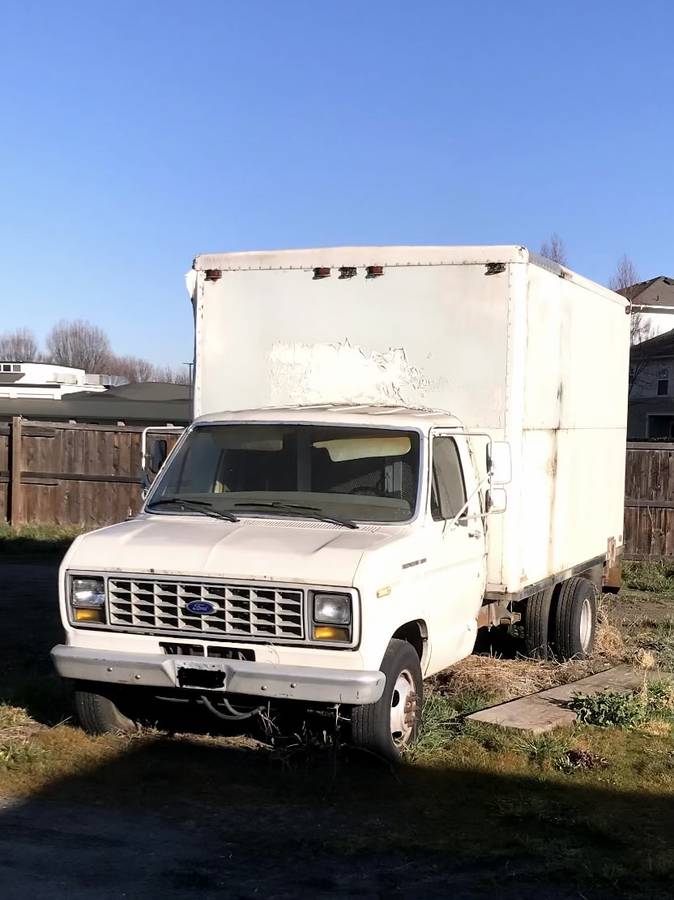 Ford-E350-box-truck-1988-white