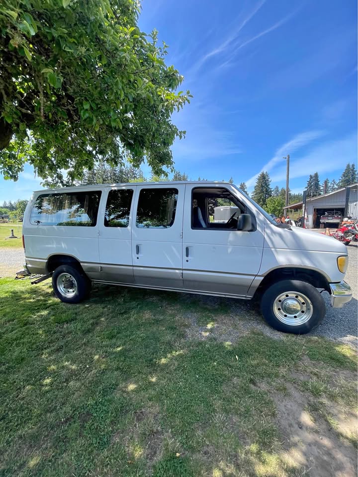 Ford-E350-campervan-conversion-1995