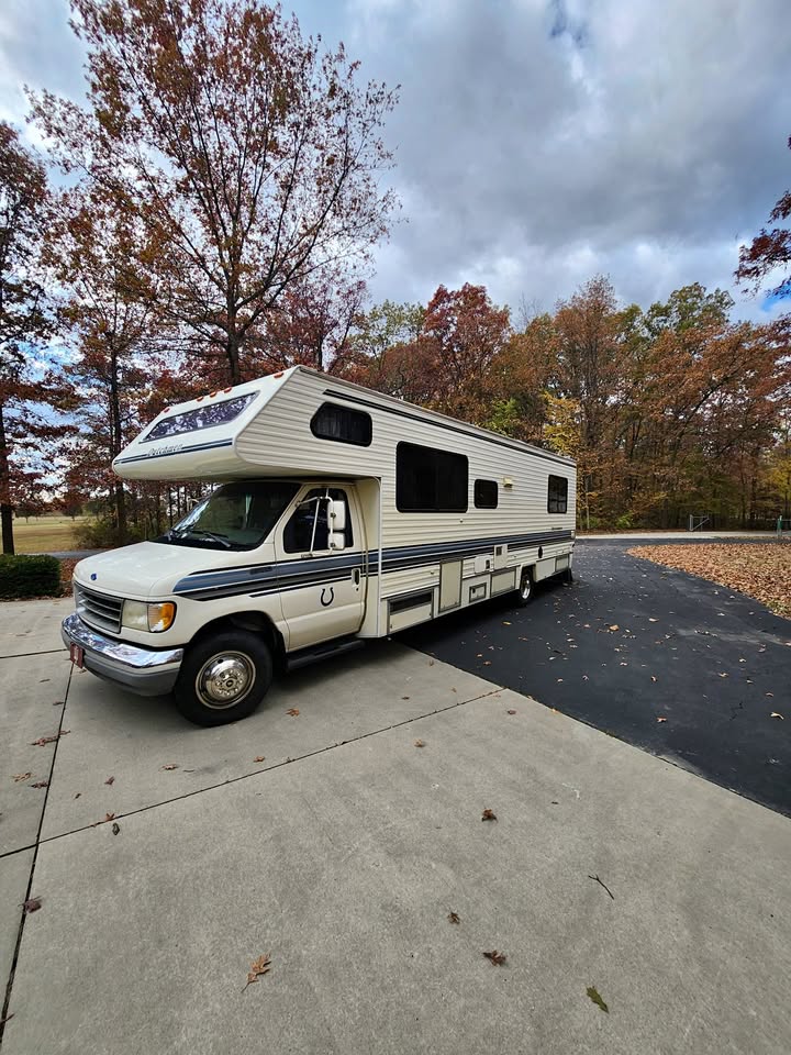 Ford-E350-dutchmen-28-ft.-1994