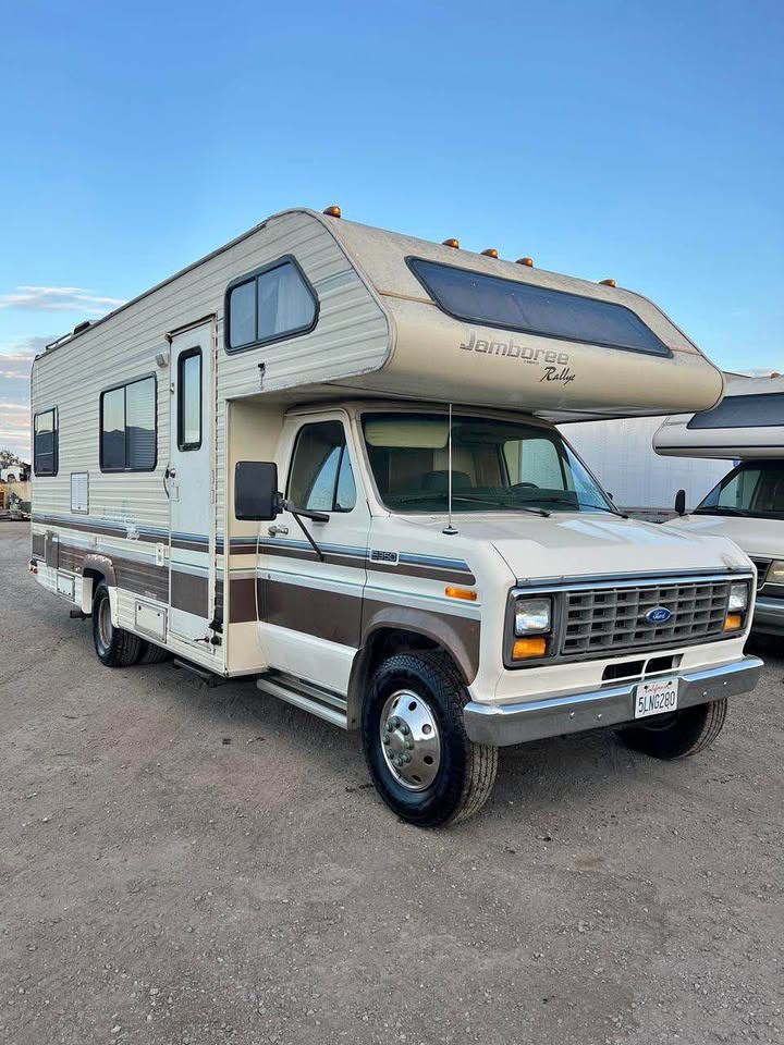 Ford-E350-jamboree-1991