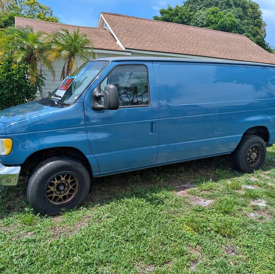 Ford-E350-one-ton-diesel-1995