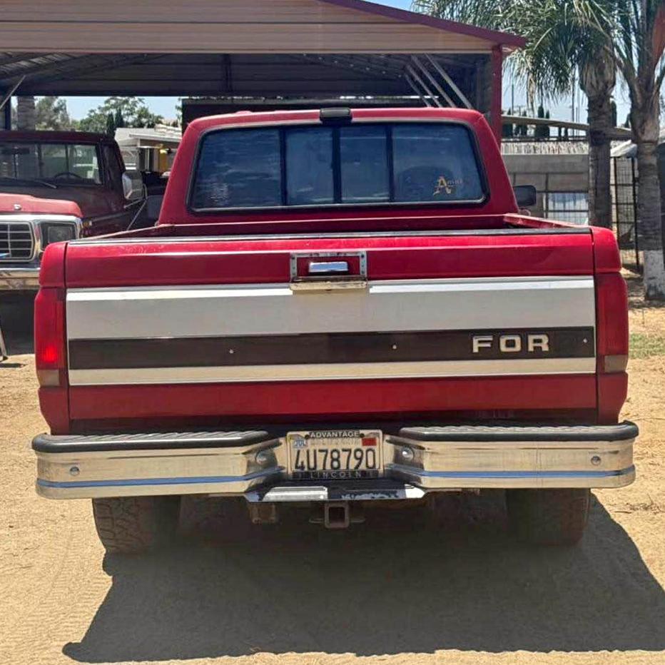 Ford-E350-super-duty-cargo-1993