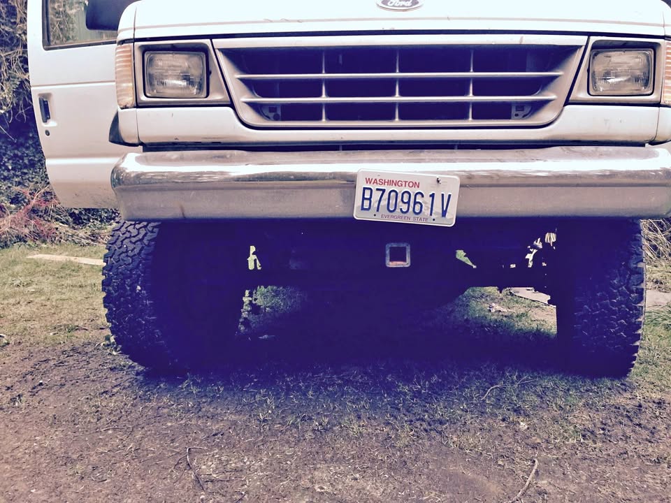 Ford-E350-super-duty-passenger-1995