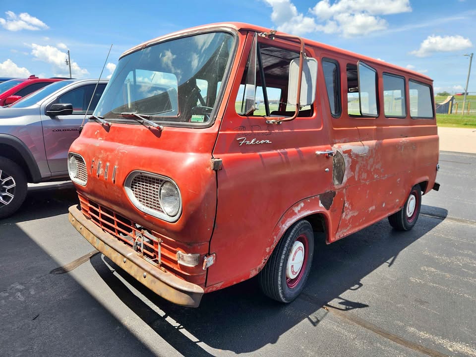 Ford-Econoline-1961