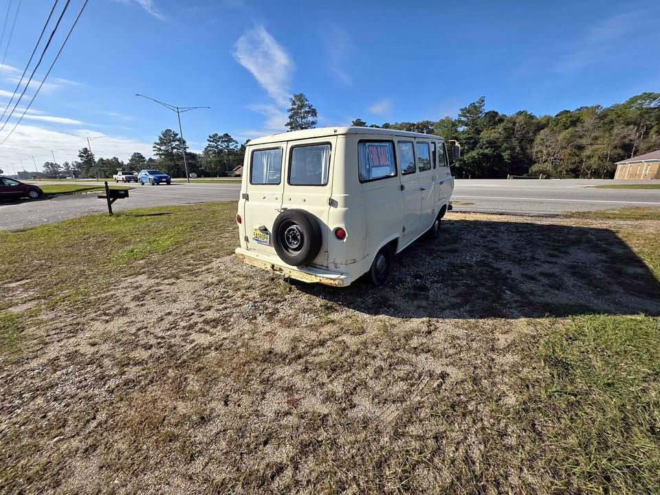 Ford-Econoline-1962