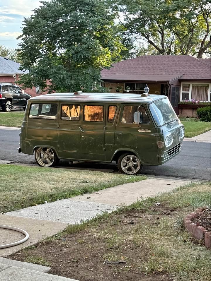 Ford-Econoline-1962