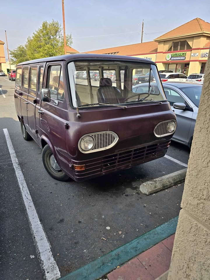 Ford-Econoline-1963