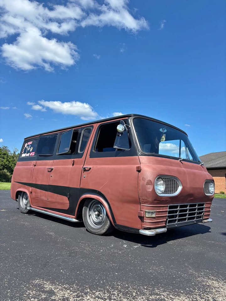 Ford-Econoline-1963