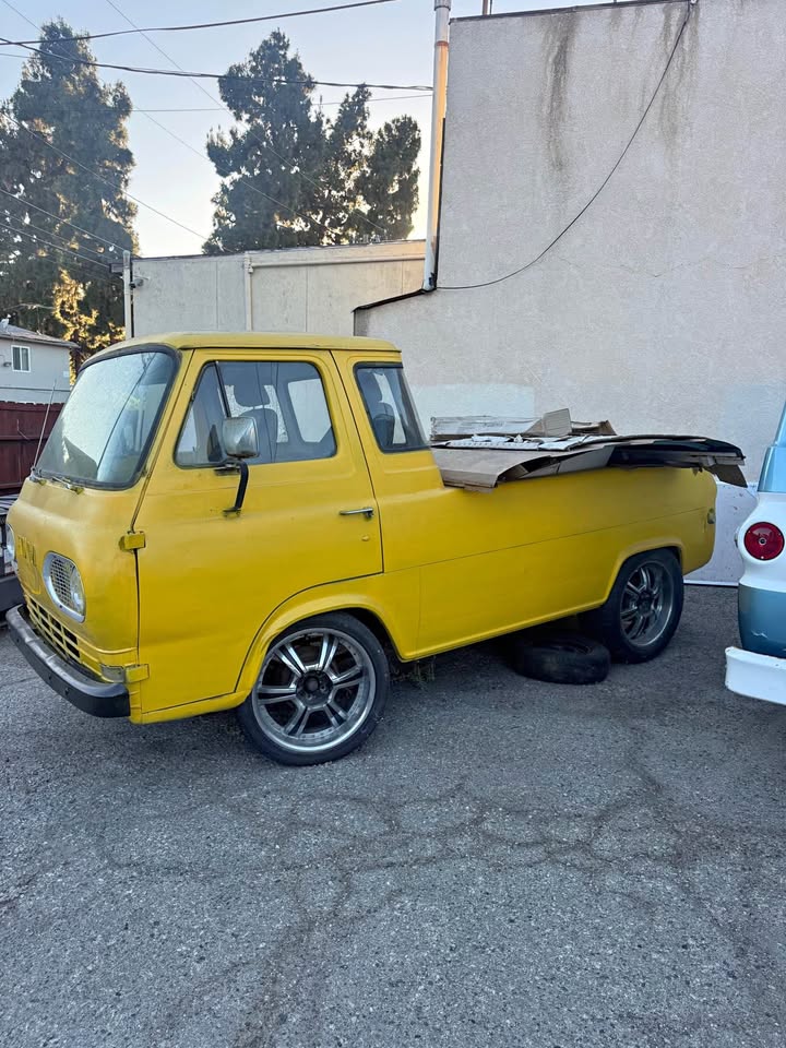 Ford-Econoline-1965