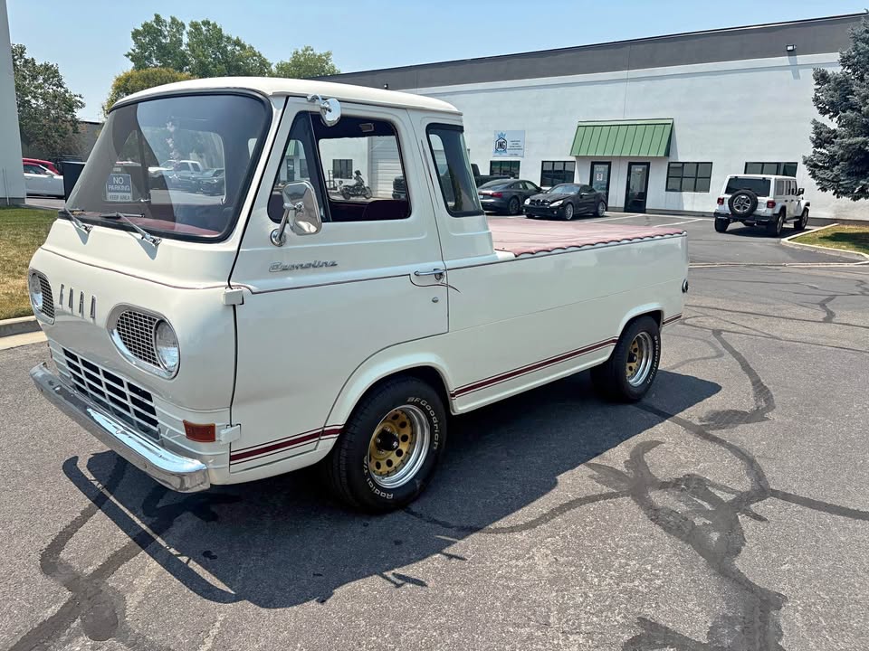 Ford-Econoline-1966