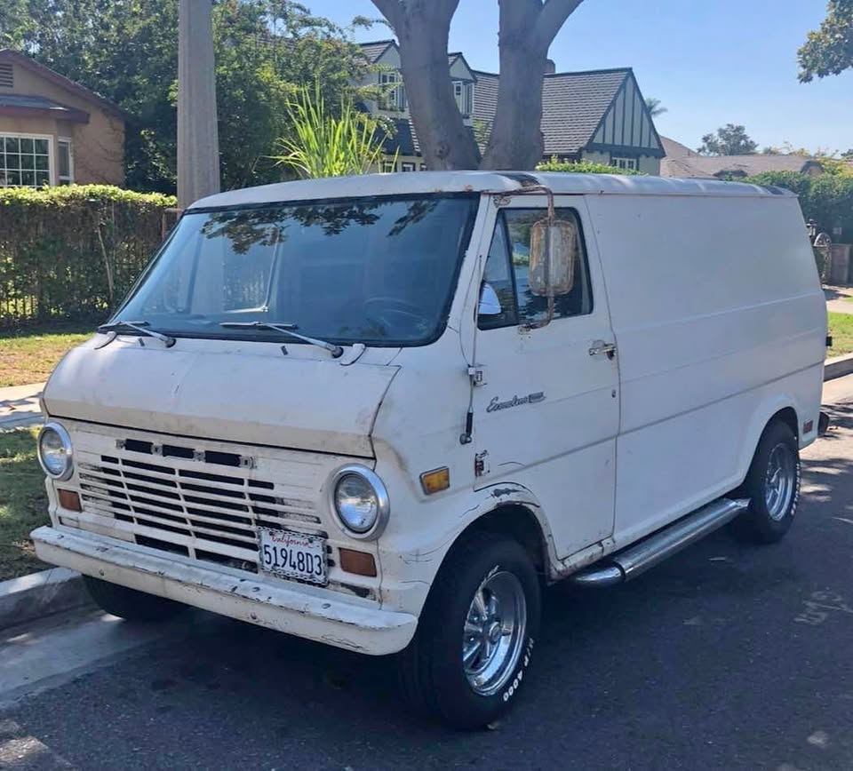 Ford-Econoline-1969