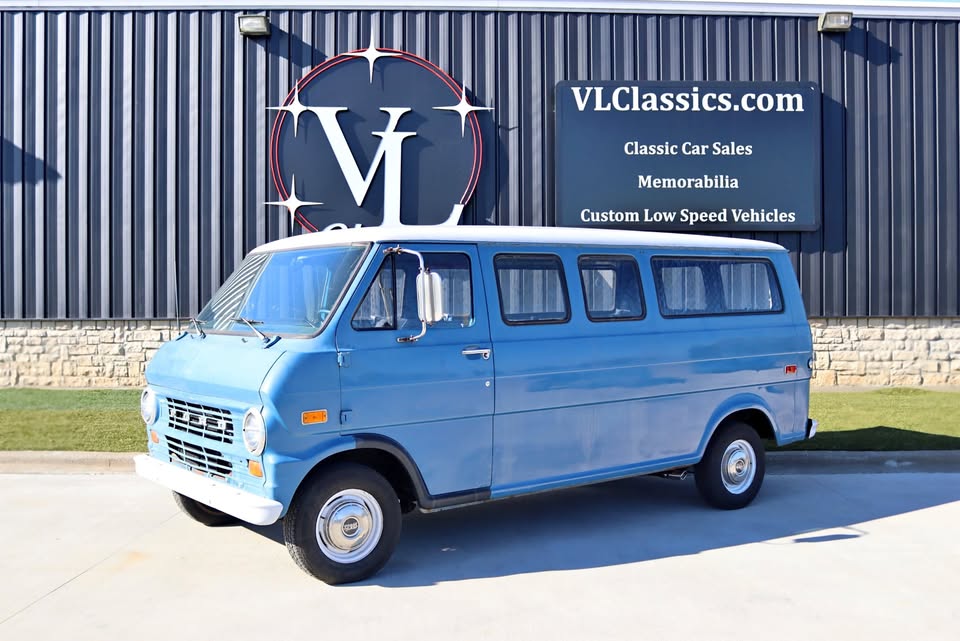 Ford-Econoline-1974