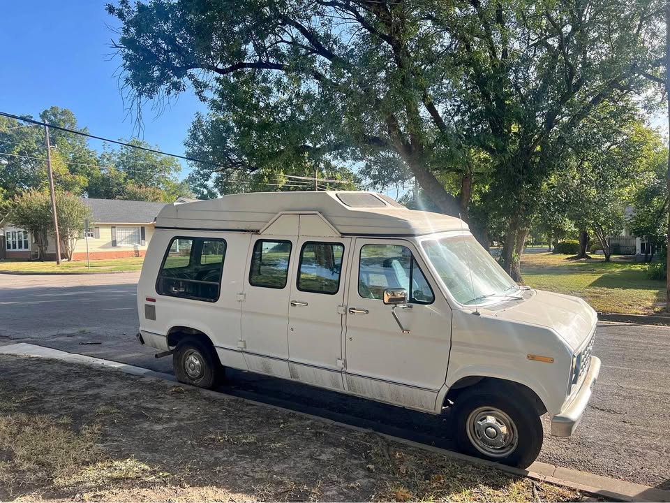 Ford-Econoline-1991