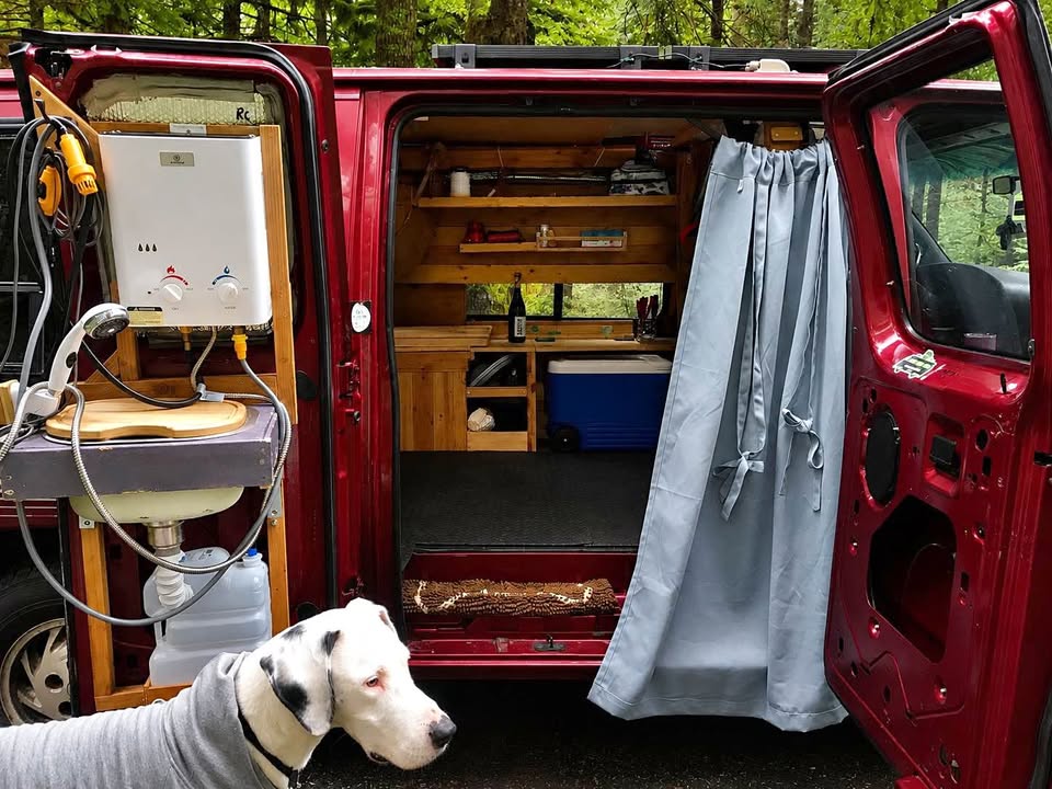 Ford-Econoline-1992