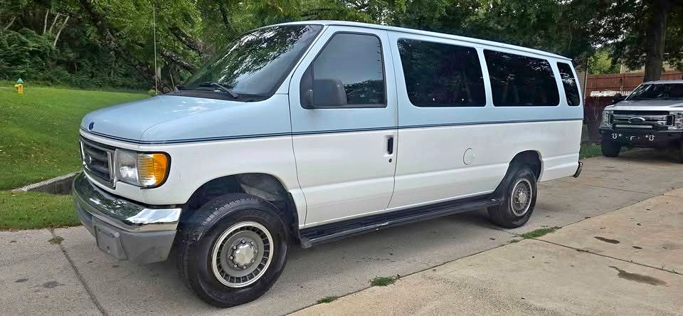 Ford-Econoline-1992