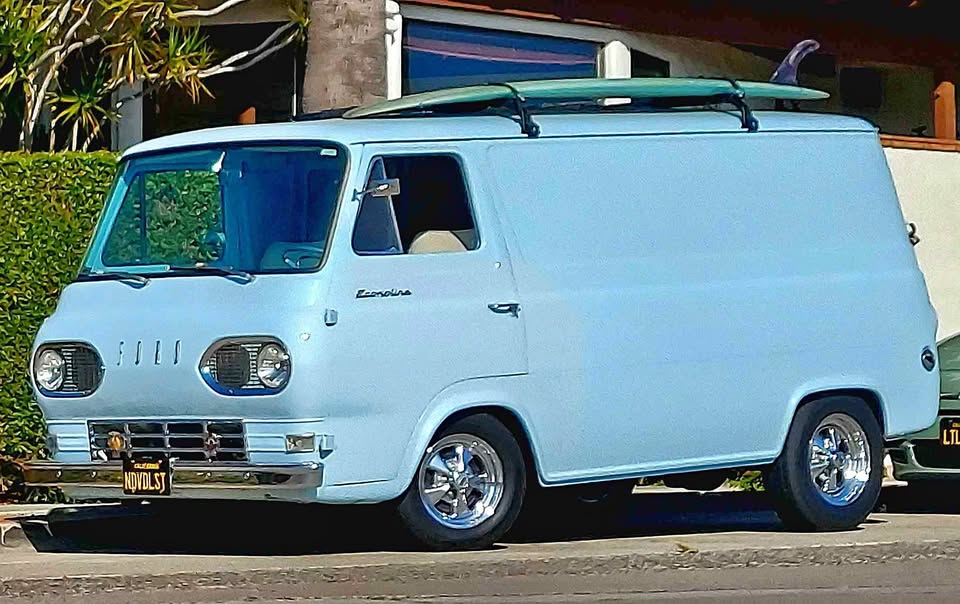 Ford-Econoline-e150-cargo-1961