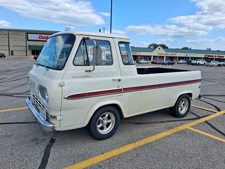 Ford-Econoline-e150-cargo-1965