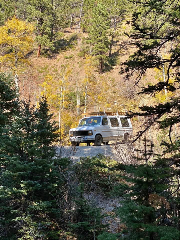 Ford-Econoline-e150-passenger-1991