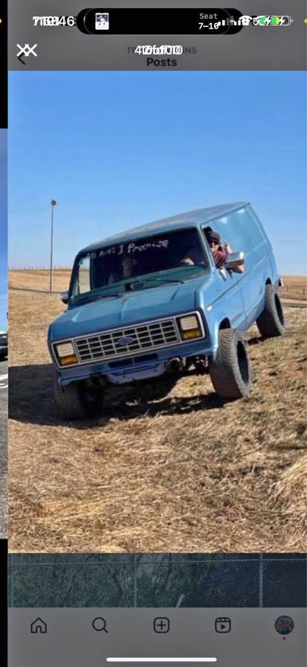 Ford-Econoline-e250-cargo-1985