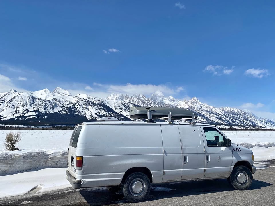 Ford-Econoline-e250-cargo-1992