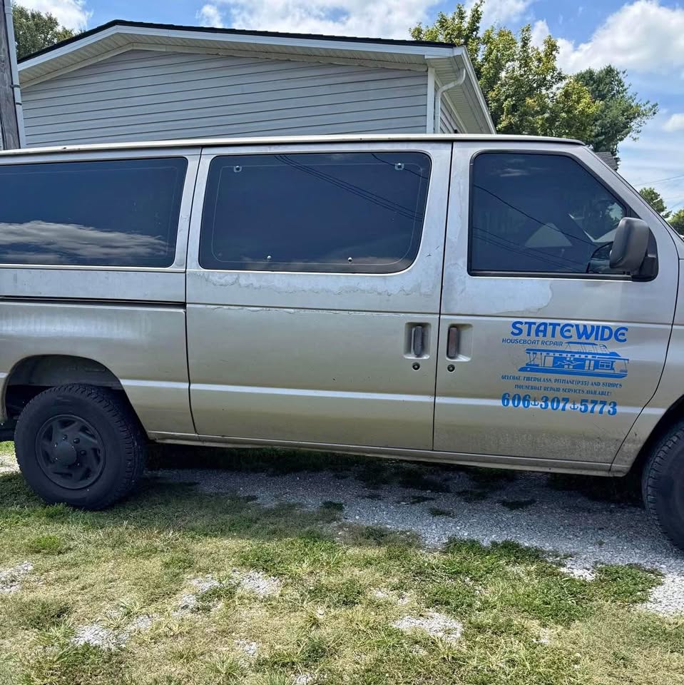 Ford-Econoline-e250-cargo-1995