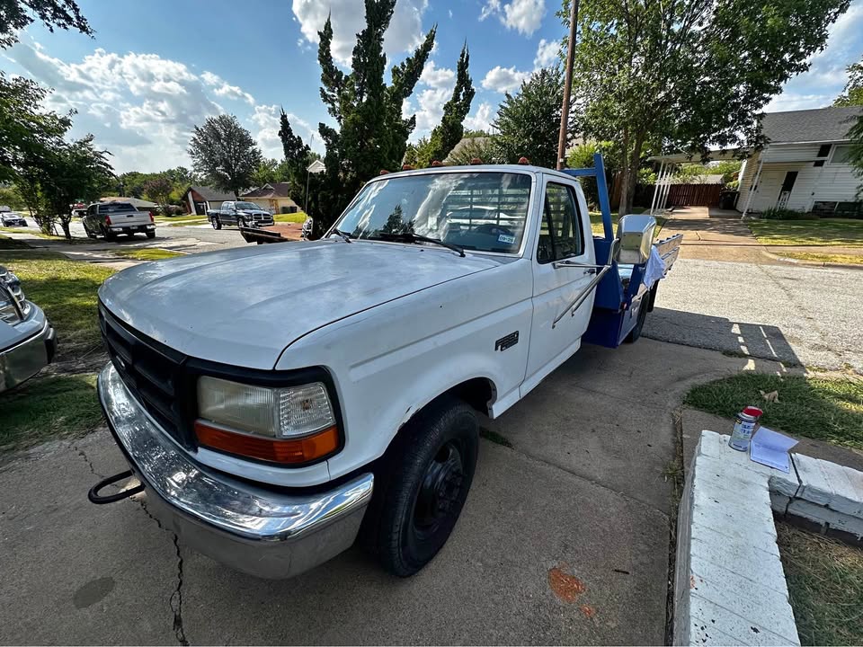 Ford-Econoline-e350-cargo-1995