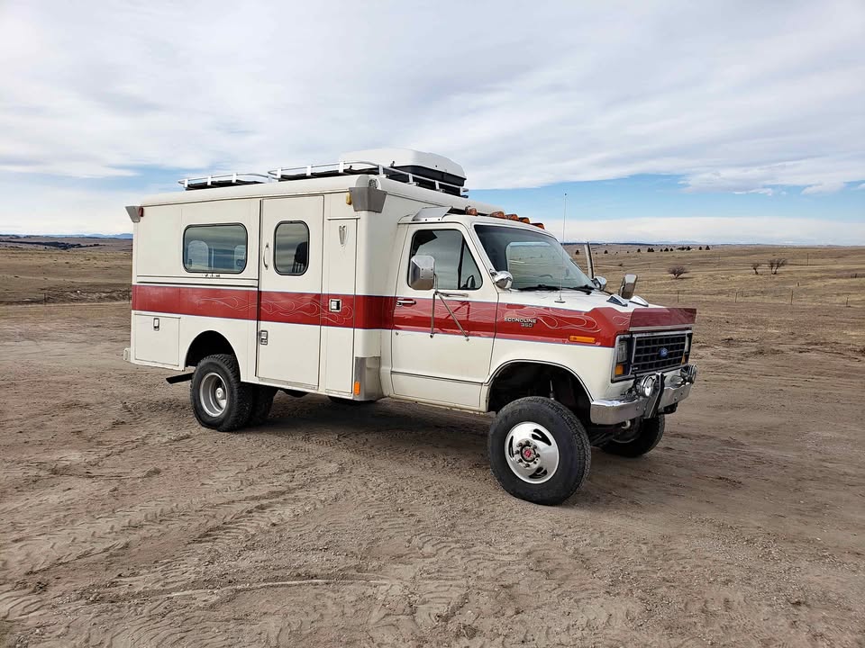 Ford-Econoline-e350-super-duty-cargo-1986