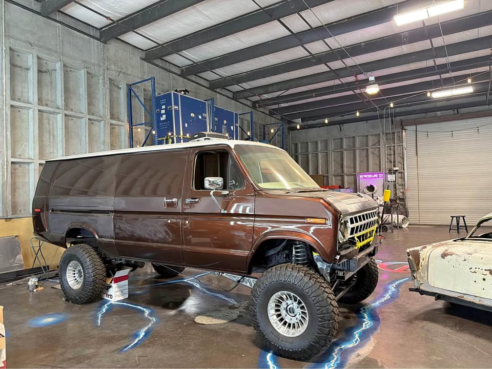 Ford-Econoline-e350-super-duty-cargo-1989