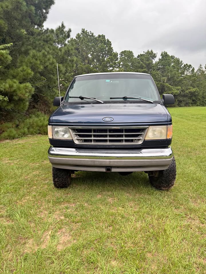 Ford-Econoline-e350-super-duty-cargo-1993