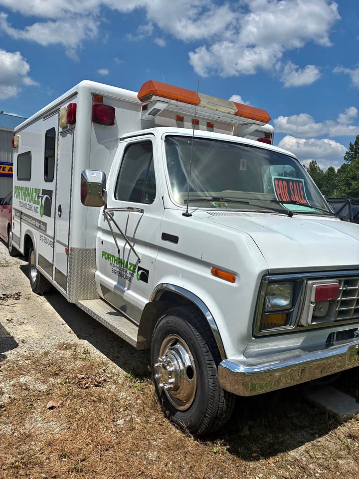 Ford-Econoline-e350-super-duty-cutaway-1991
