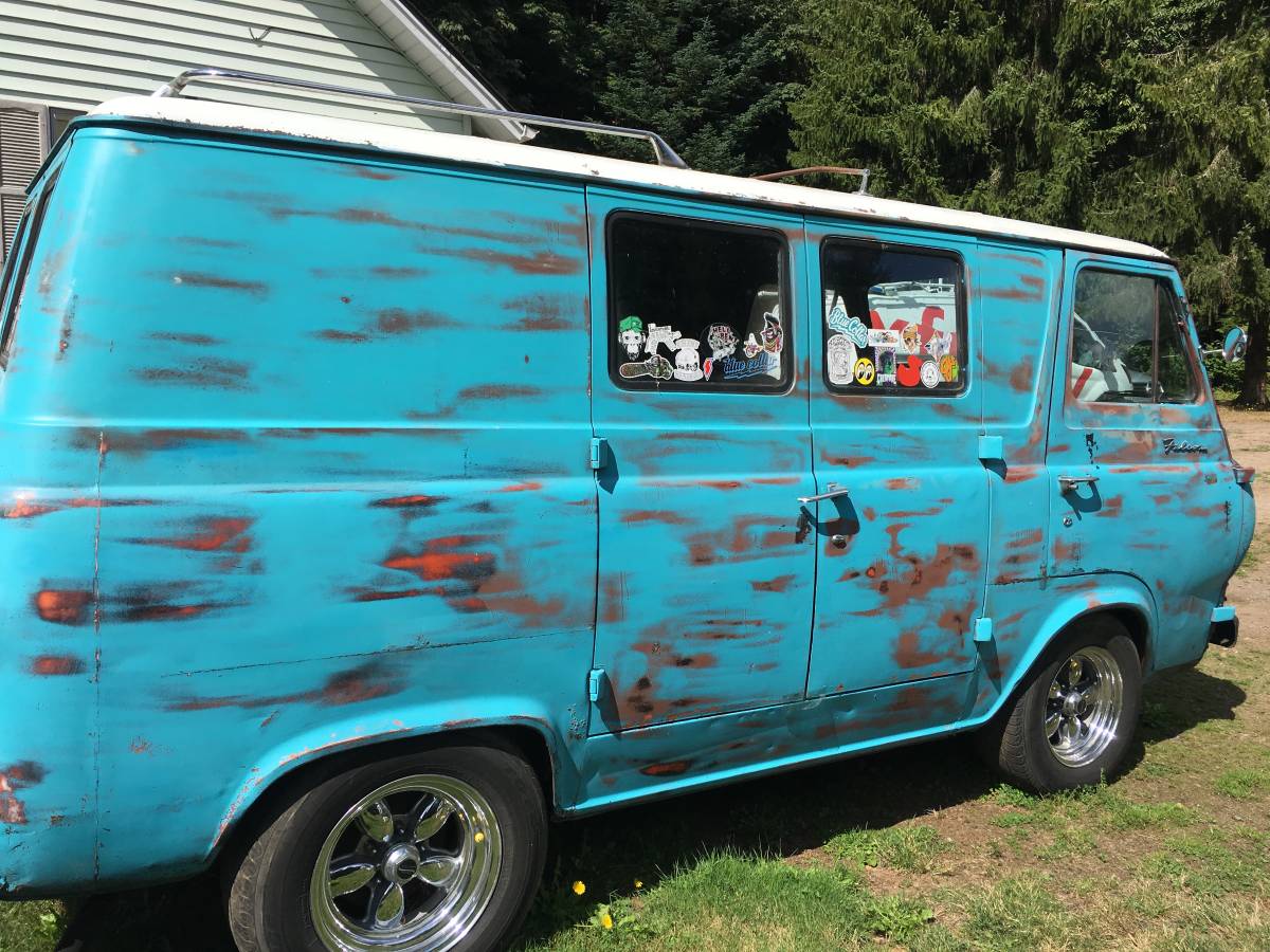 Ford-Econoline-falcon-van-wagon-1961-grey