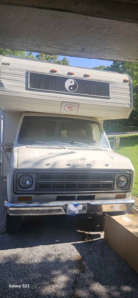 Ford-Econoline-van-1978